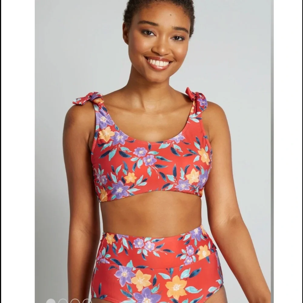NWOT ModCloth The Tanya Crop Bikini Top and The Clarice High-Waisted‎ Bottom